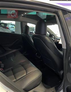 تسلا موديل 3